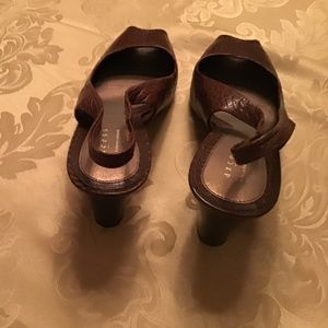 Women’s 3inch dress shoes, Sphinx  brown, size 10